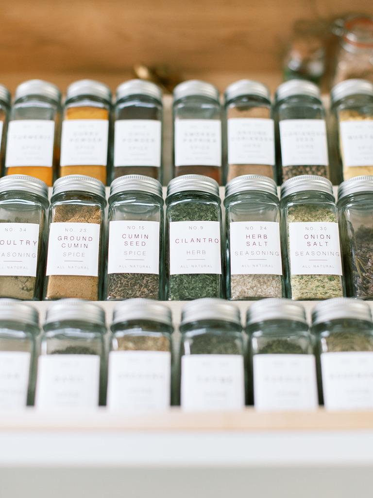 How to (Finally) Organize Your Spices - Loveleaf Co.