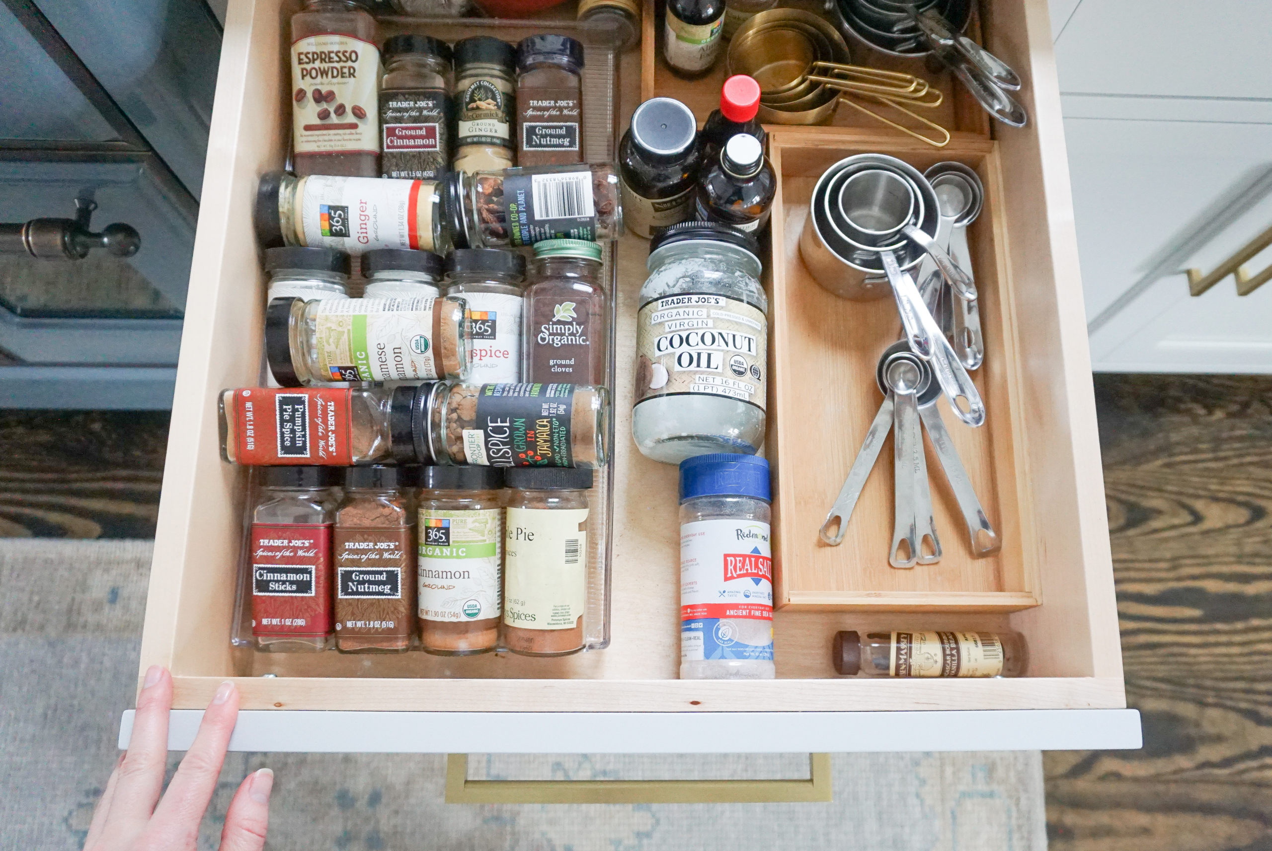 How to (Finally) Organize Your Spices - Loveleaf Co.